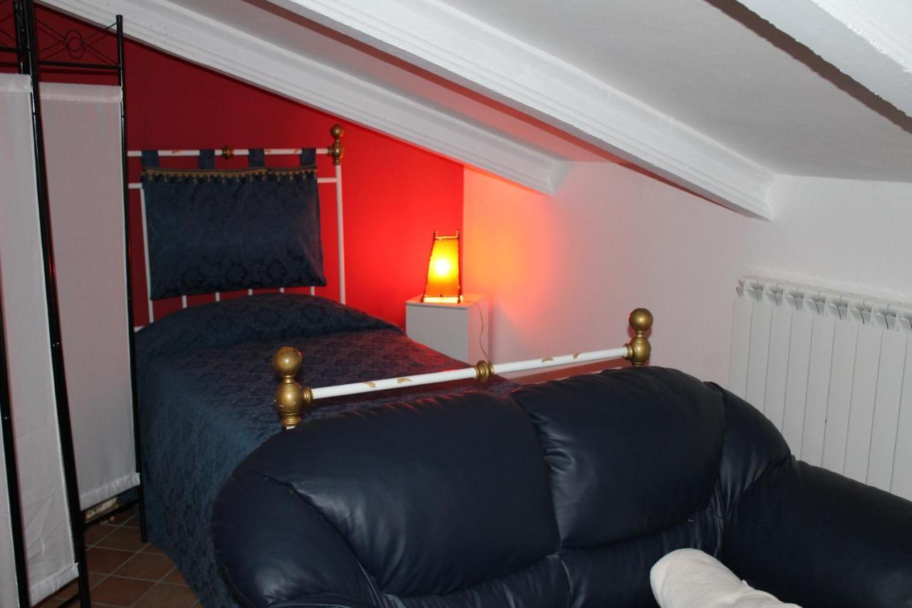Mansarda Viti - Sguardo Su Frontone - Apartment ภายนอก รูปภาพ