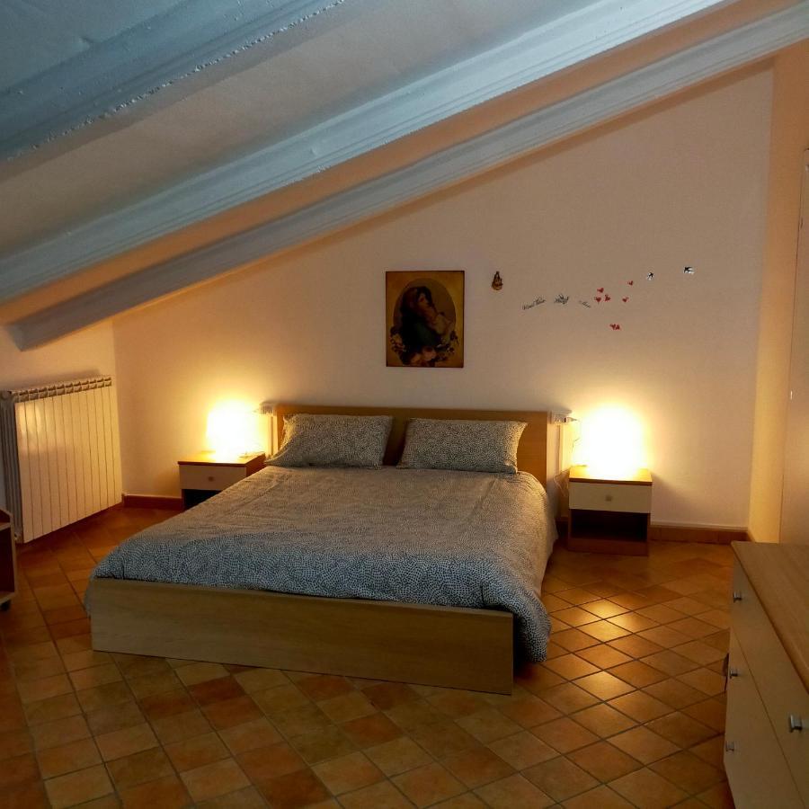 Mansarda Viti - Sguardo Su Frontone - Apartment ภายนอก รูปภาพ