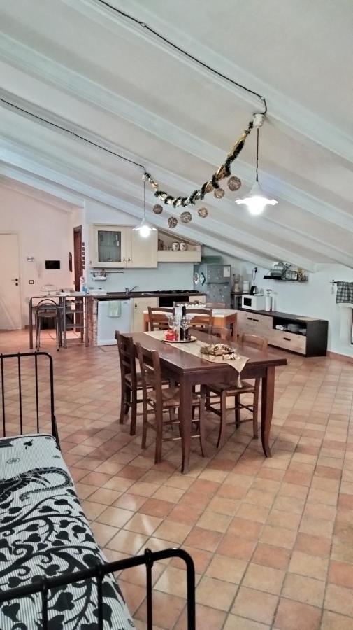 Mansarda Viti - Sguardo Su Frontone - Apartment ภายนอก รูปภาพ
